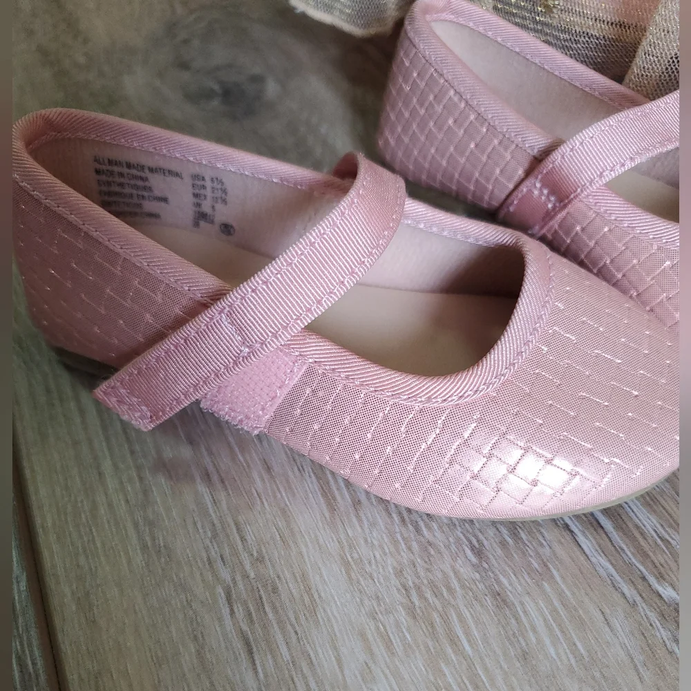 Baby's Smart fit light rose faux leather dress shoe Size 5 1/2
